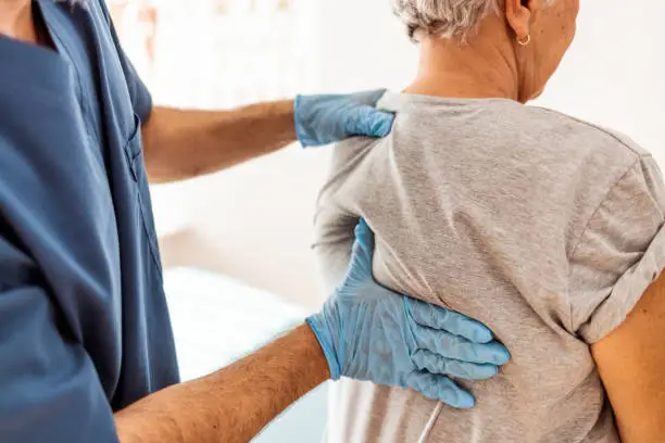 Fisioterapia na coluna cervical em Embu das Artes